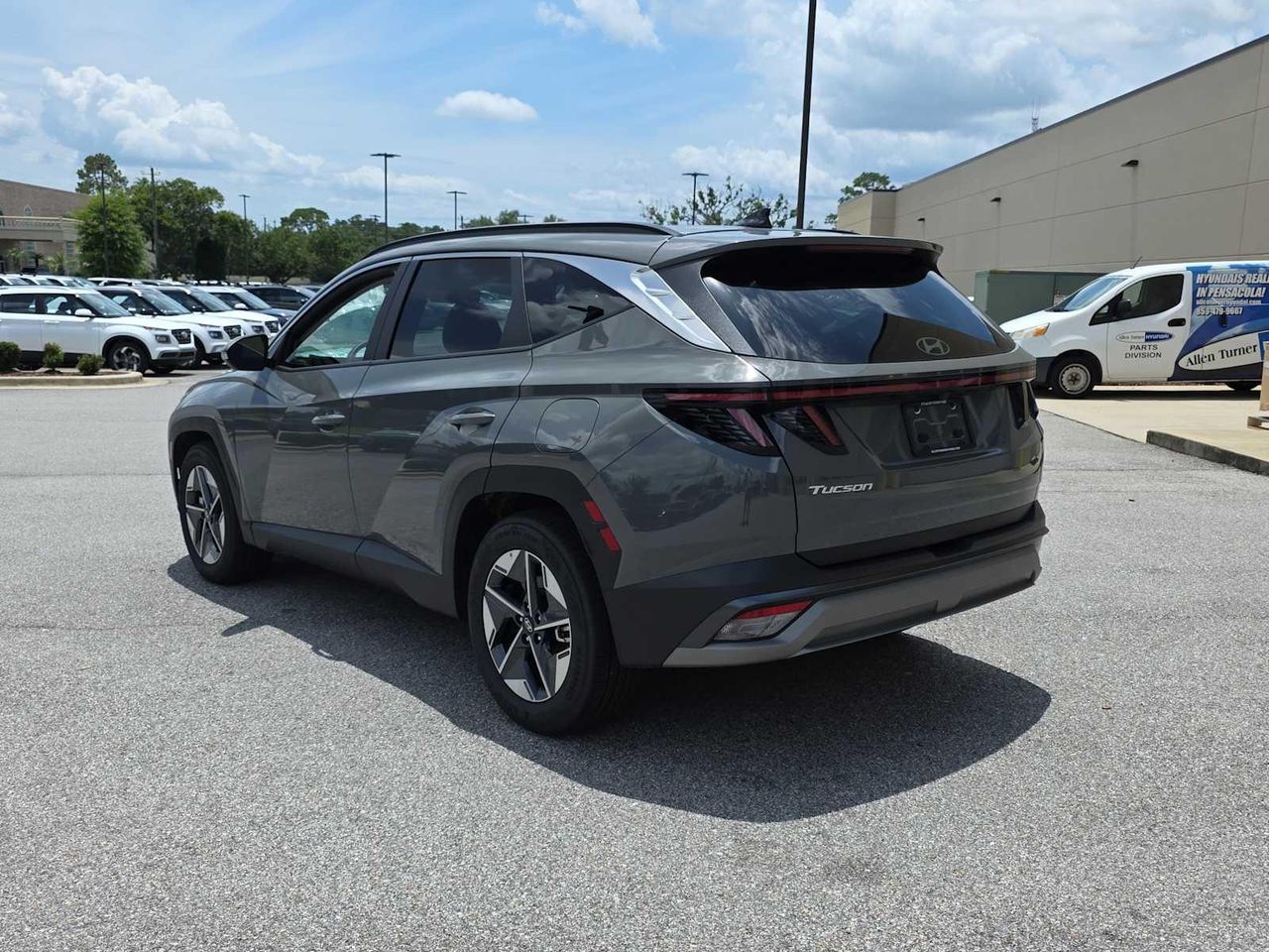 2025 Hyundai Tucson SEL Convenience photo 4