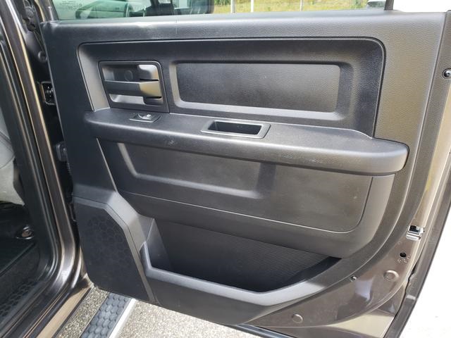 2017 Ram 2500 Tradesman photo 18