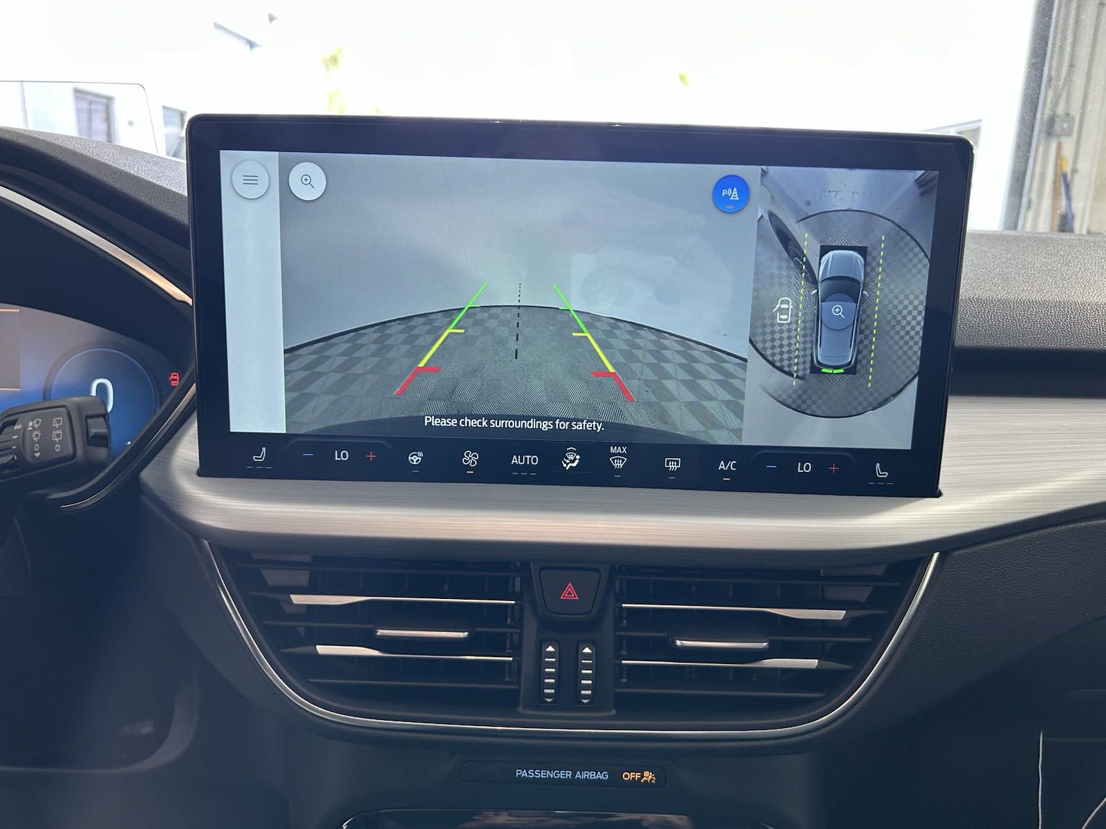 2025 Ford Escape photo 22