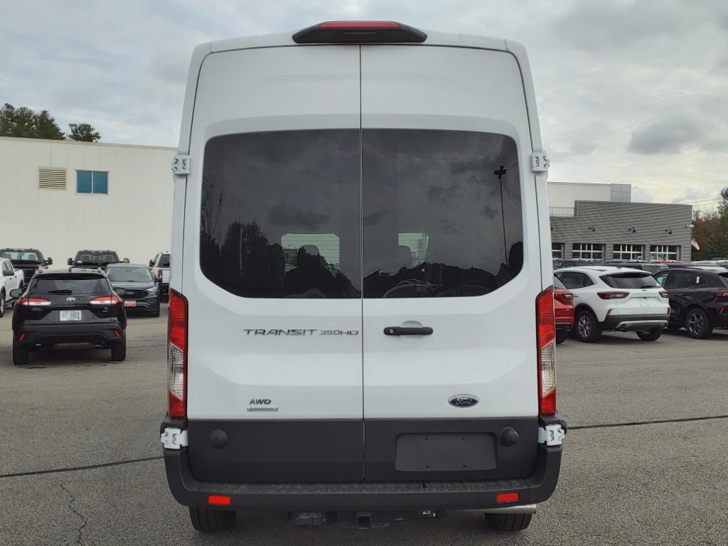 New 2024 Oxford White Ford Base image 20