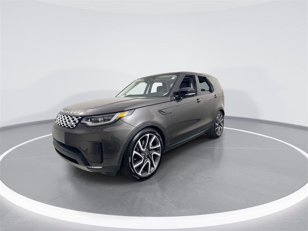 2025 Land Rover Discovery S photo 4
