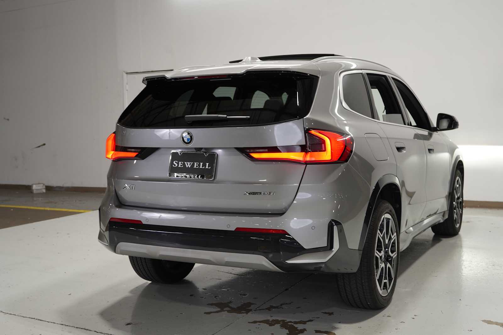 2025 Bmw X1 XDrive28i photo 4