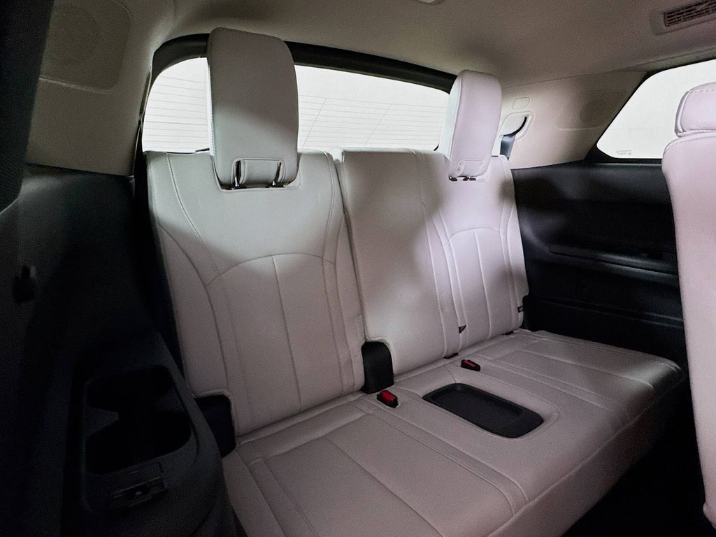2026 Infiniti QX60 Luxe photo 33