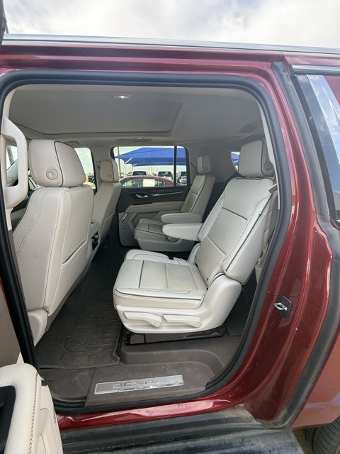 2022 Gmc Yukon XL Denali photo 2