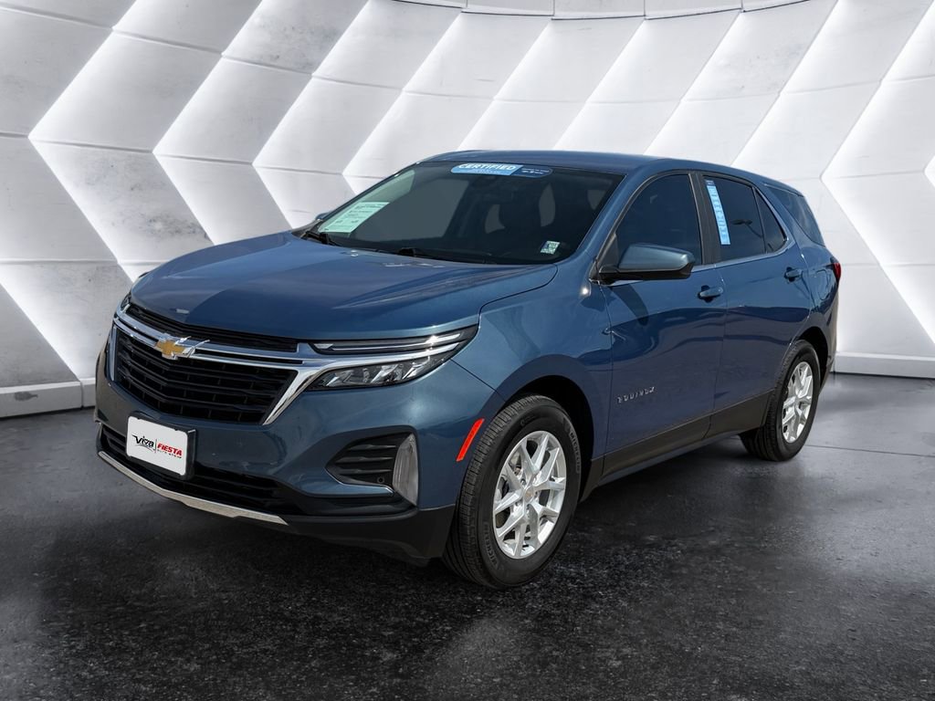 2024 Chevrolet Equinox LT photo 3