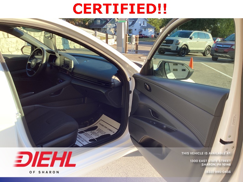 2025 Hyundai Elantra SEL Sport photo 14