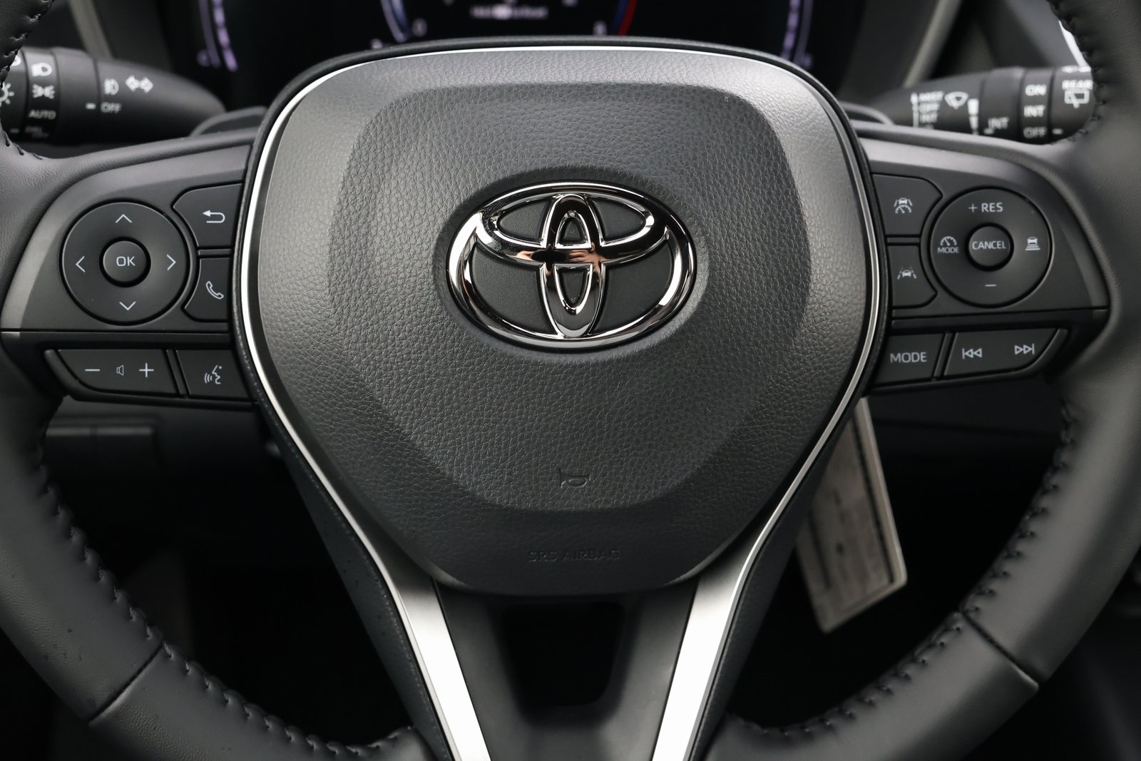 2025 Toyota Corolla XSE photo 12