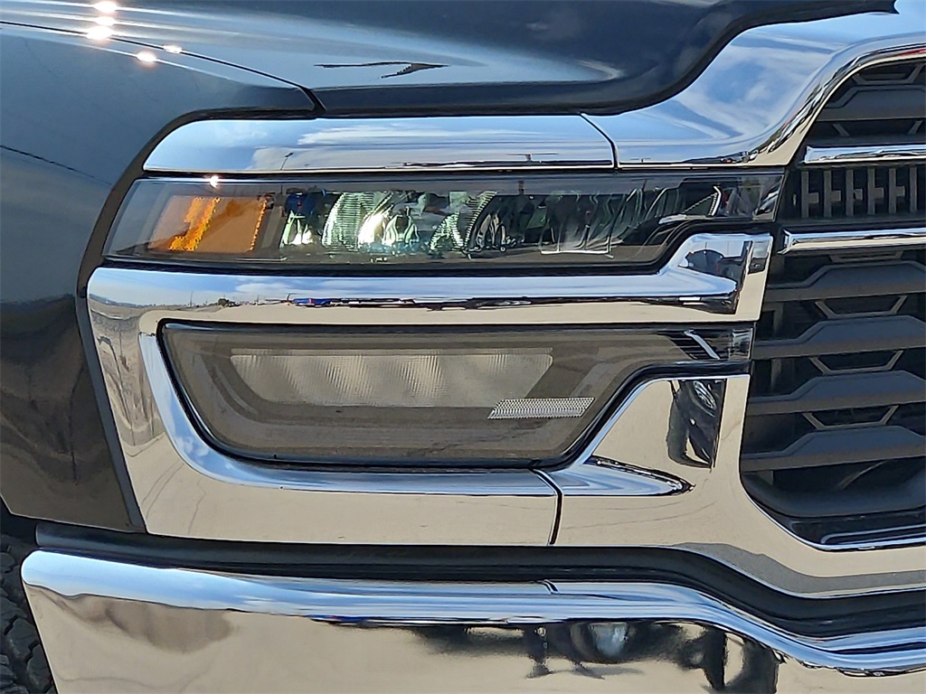 2025 Ram 2500 Big Horn photo 8