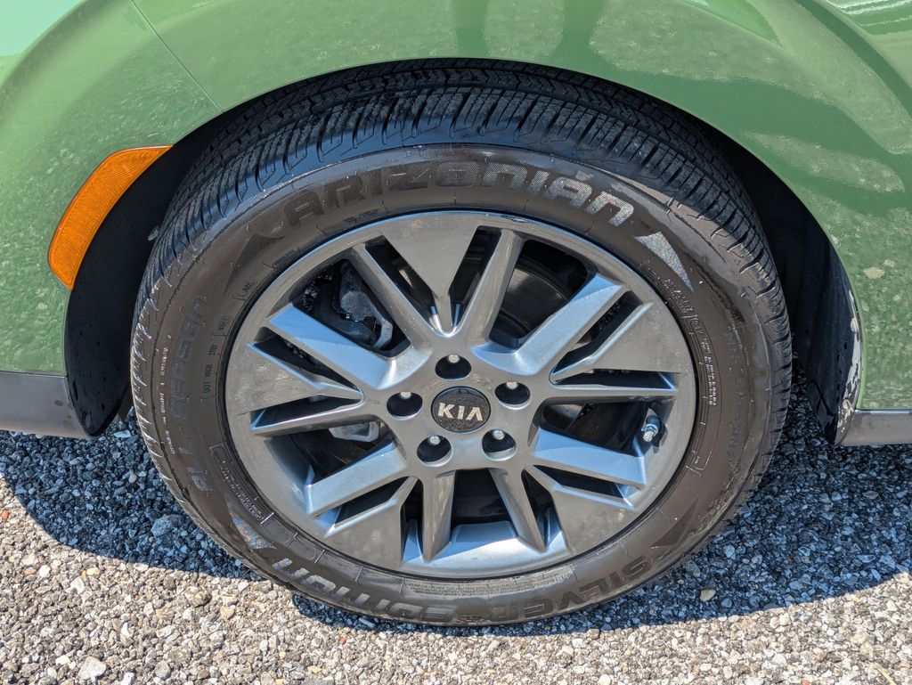 2020 Kia Soul EX photo 9