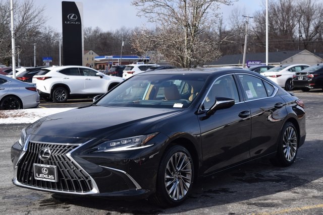 2025 Lexus ES 350 Ultra Luxury's photo