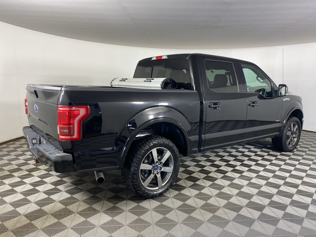 2016 Ford F-150 Lariat photo 13