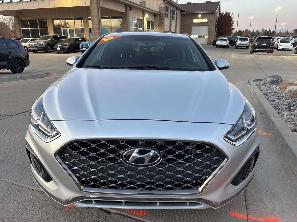 2019 Hyundai Sonata Sport photo 2