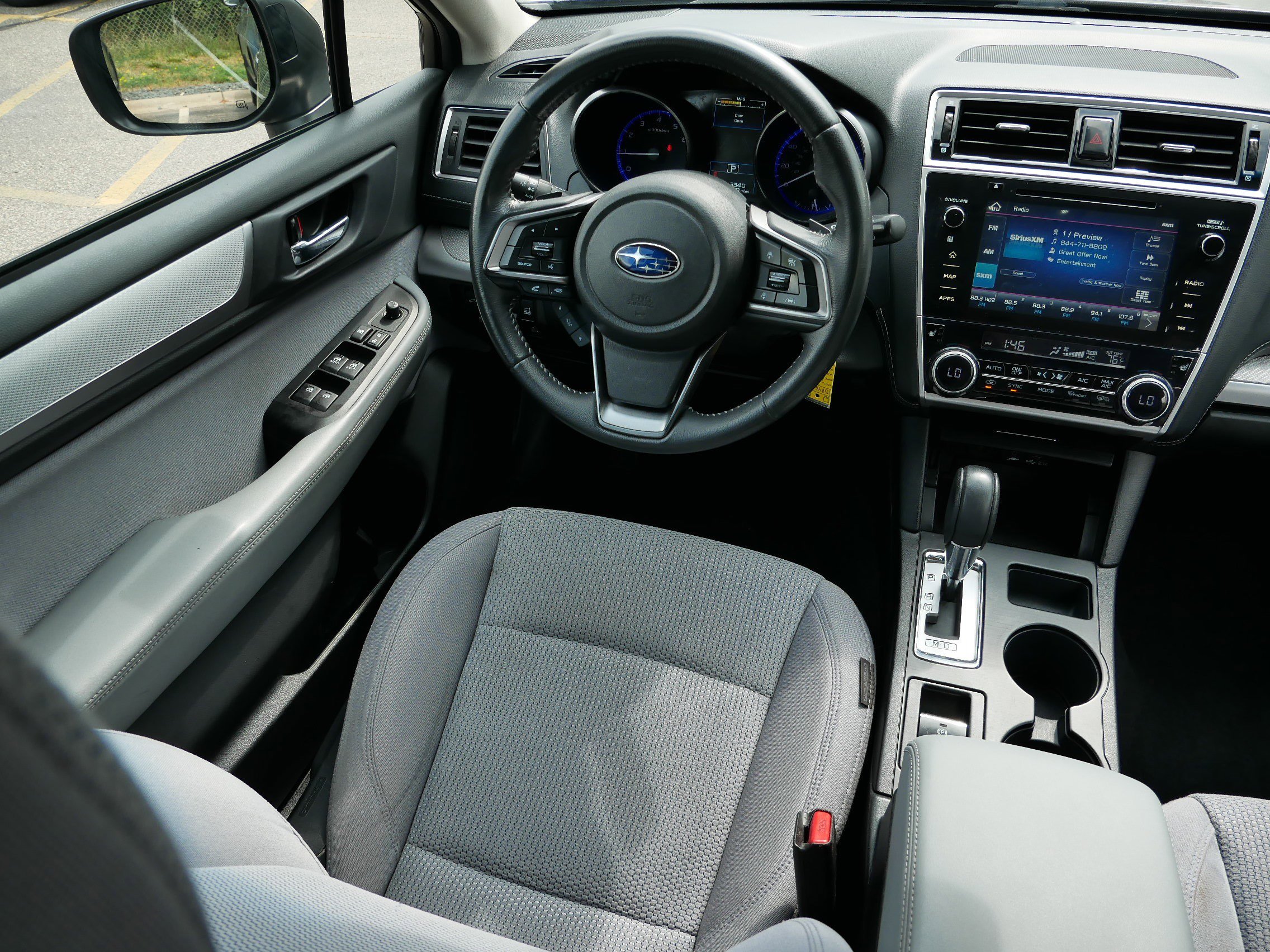 2019 Subaru Outback Premium photo 9