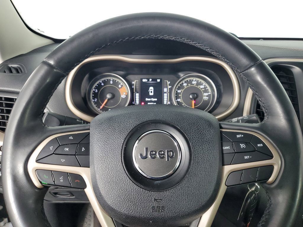 2018 Jeep Cherokee Latitude photo 18