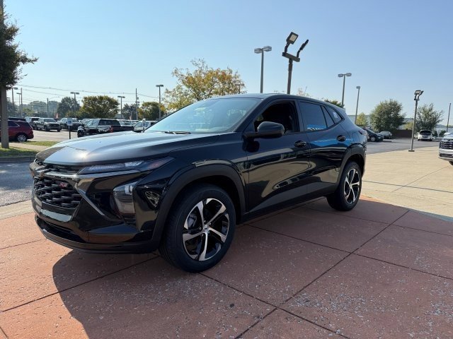 2026 Chevrolet Trax photo 2