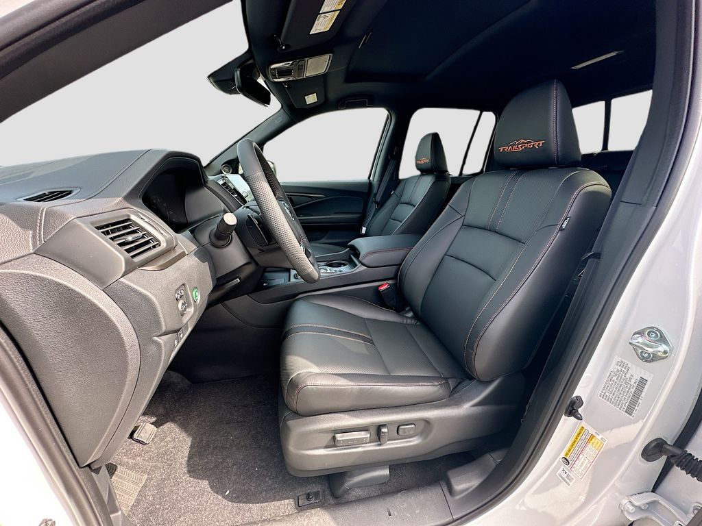 2025 Honda Ridgeline TrailSport photo 15