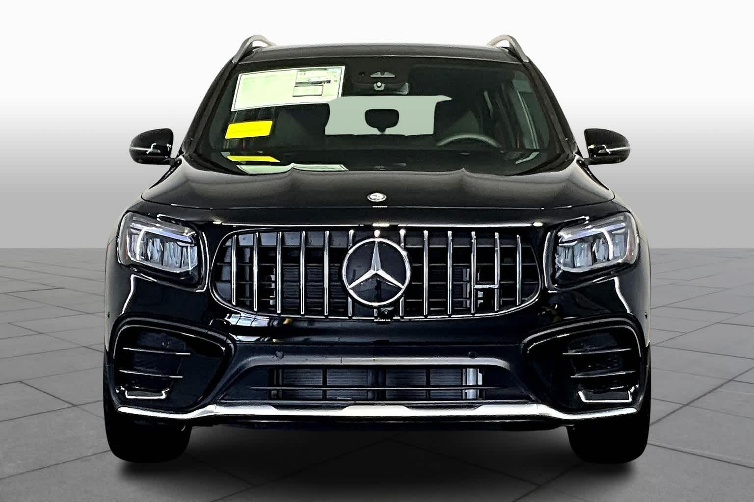 2025 Mercedes Benz GLB AMG 35 4MATIC photo 2