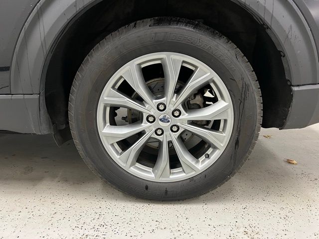 2020 Ford Explorer Limited photo 4