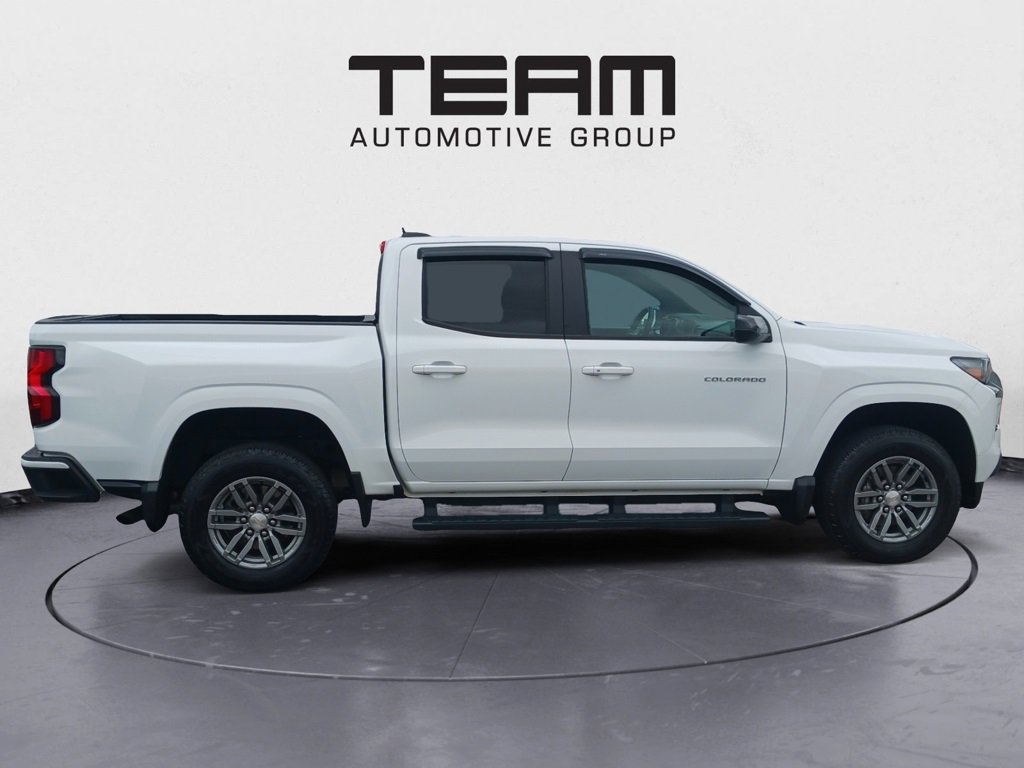 2023 Chevrolet Colorado LT photo 8
