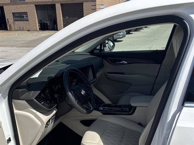 2023 Buick Envision Avenir photo 3