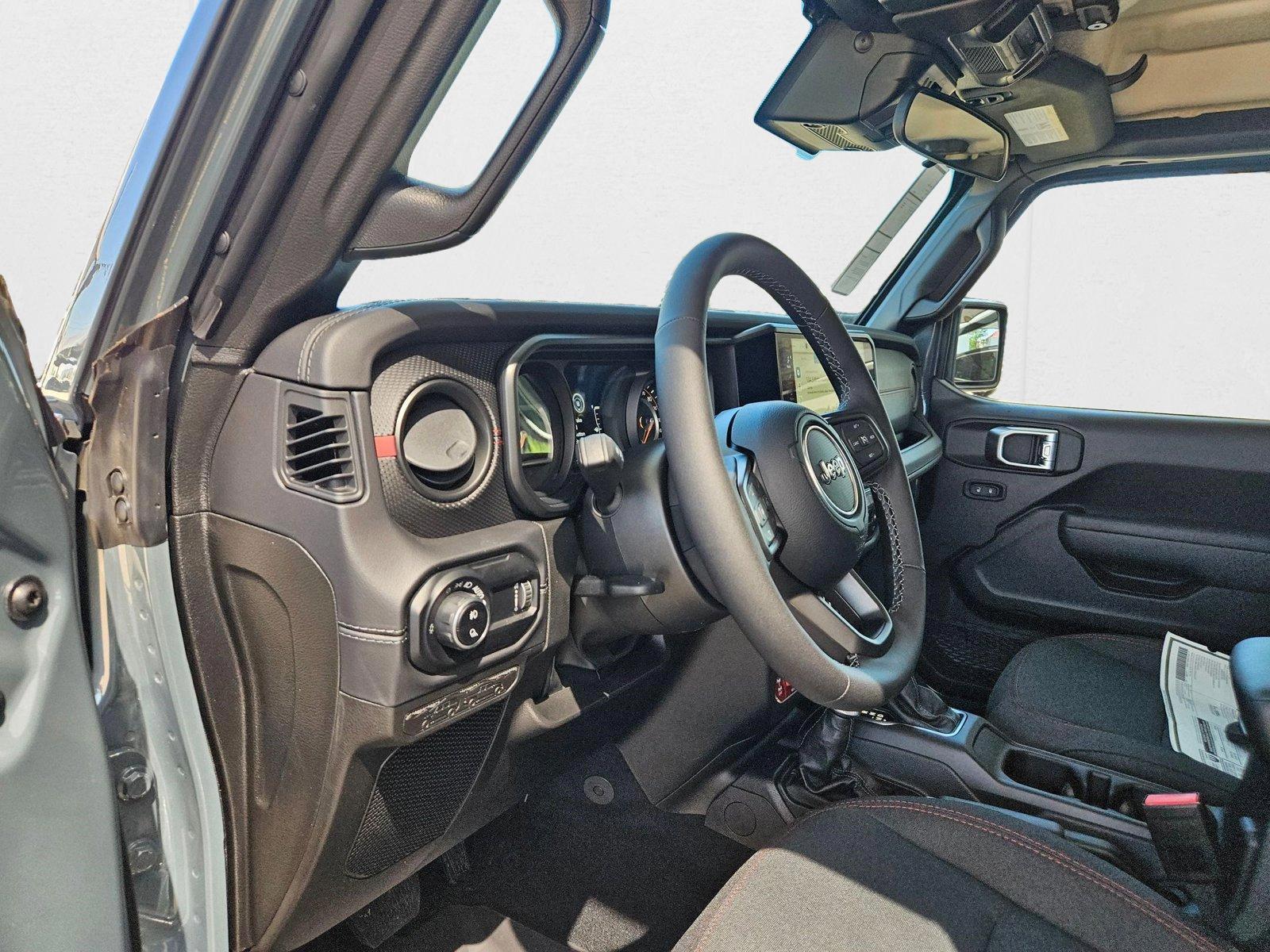 2025 Jeep Gladiator Rubicon photo 3