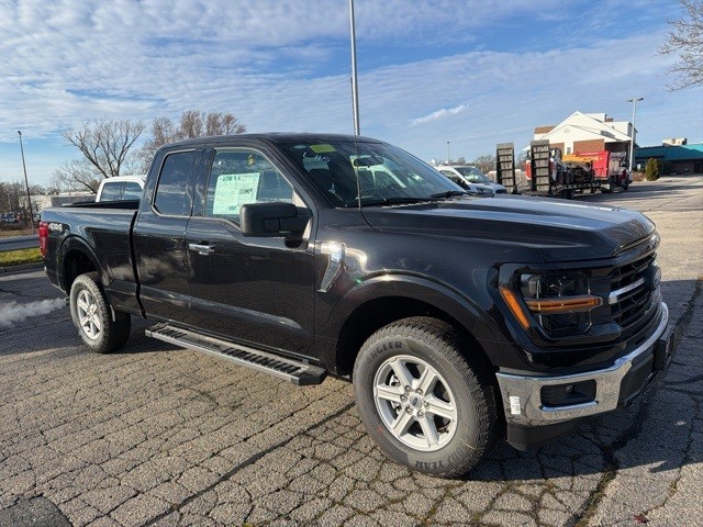 2025 Ford F-150 XLT's photo