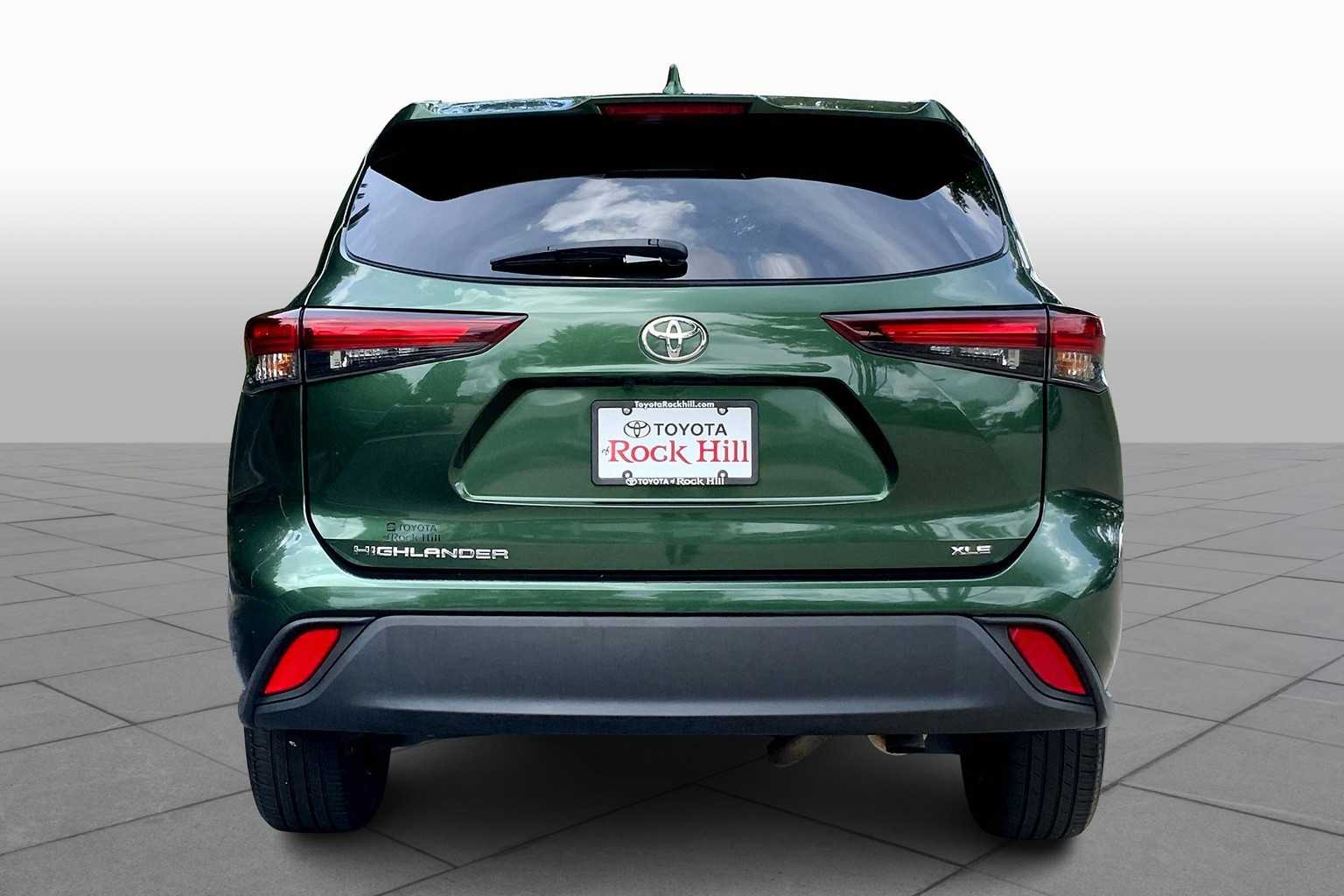 2024 Toyota Highlander XLE photo 4