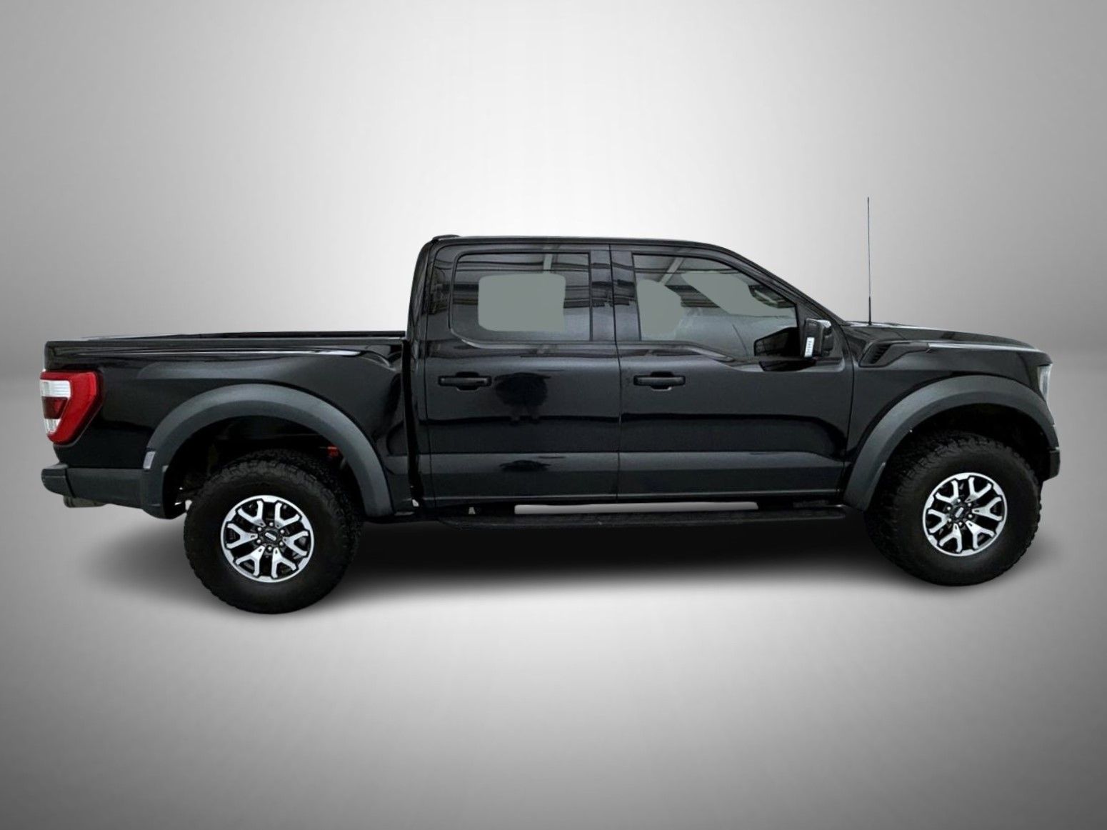 2022 Ford F-150 Raptor photo 4