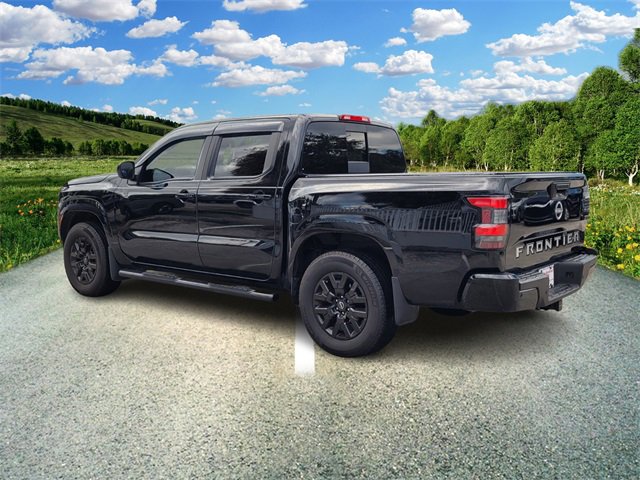 2024 Nissan Frontier SV photo 2