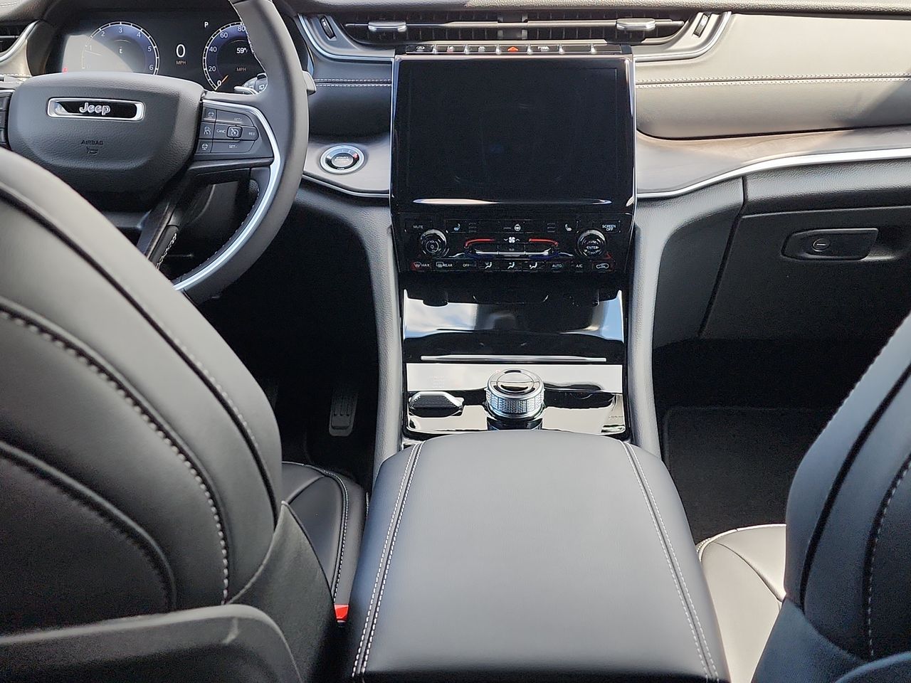 2025 Jeep Grand Cherokee Limited photo 21