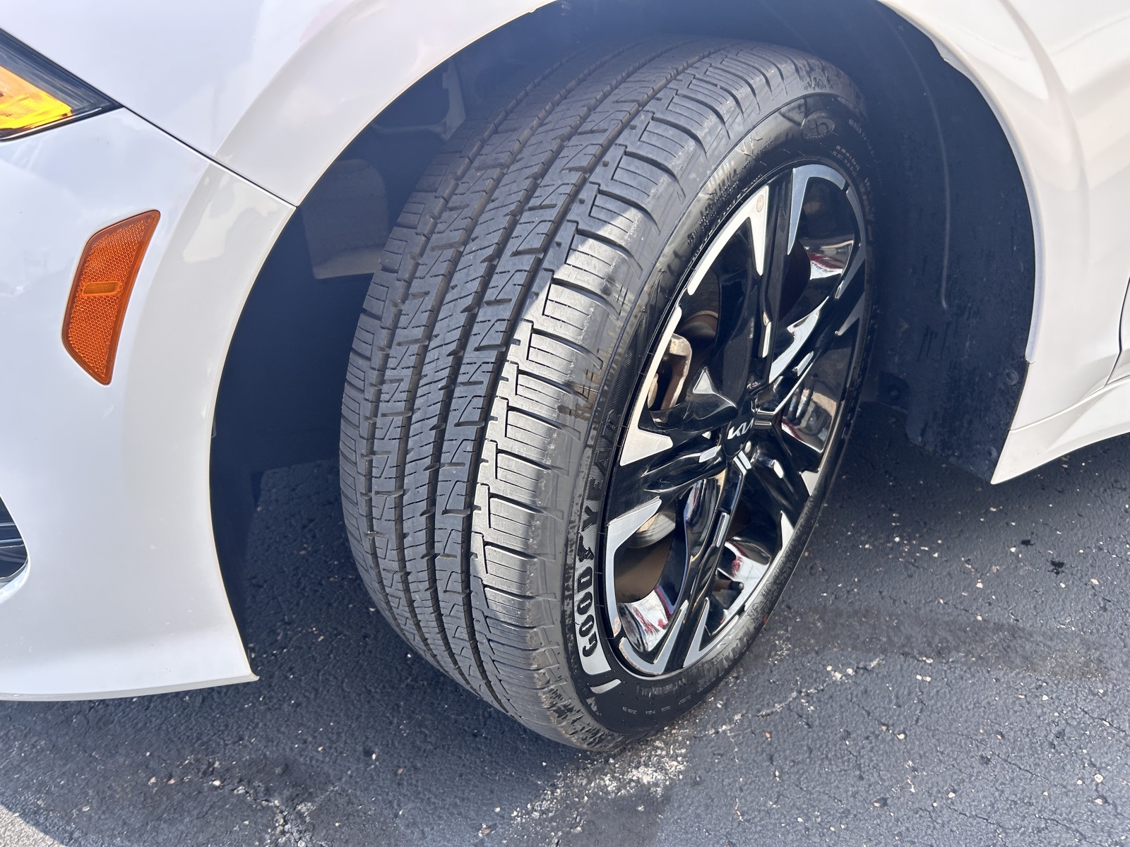 2023 Kia K5 GT-Line photo 8