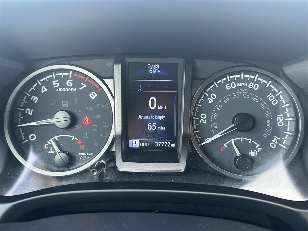 2023 Toyota Tacoma TRD Pro V6 photo 12