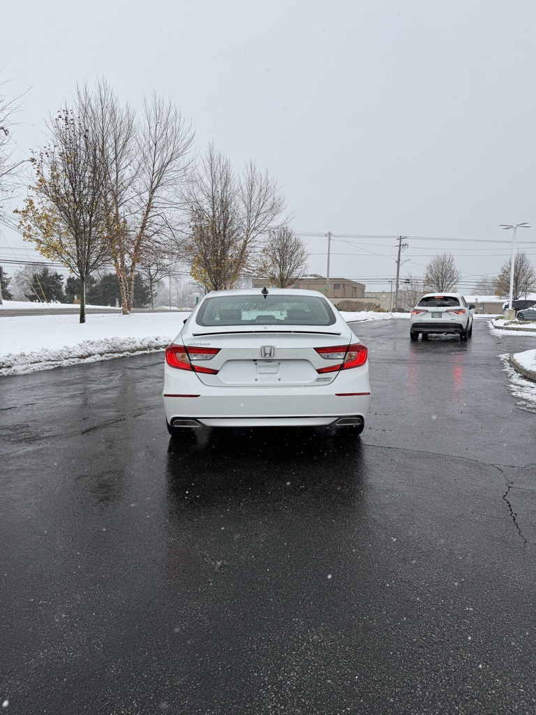 2022 Honda Accord Sport SE photo 2