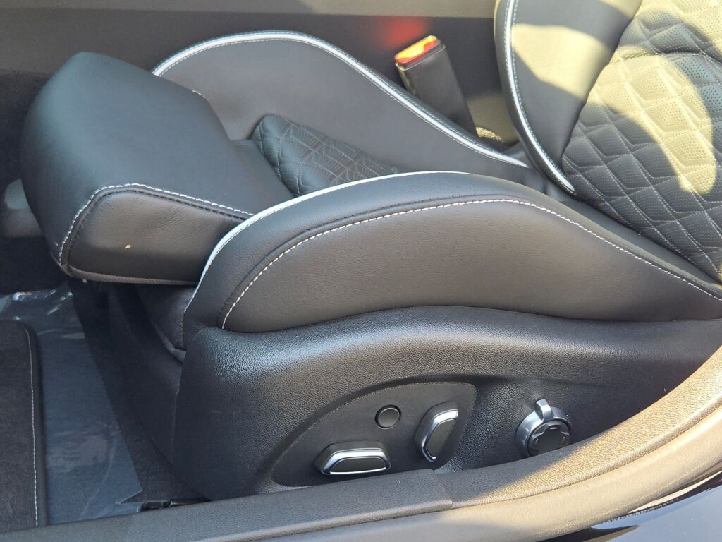 2022 Cadillac CT5 V photo 21