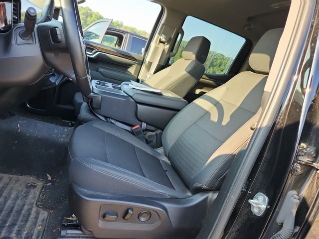 2024 Chevrolet Silverado 1500 LT photo 4