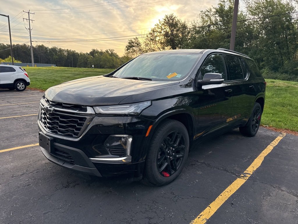 2023 Chevrolet Traverse Premier photo 3