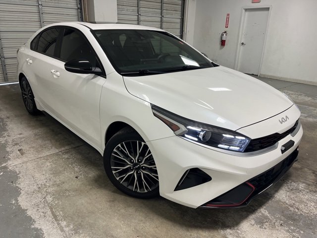 2023 Kia Forte GT-Line's photo