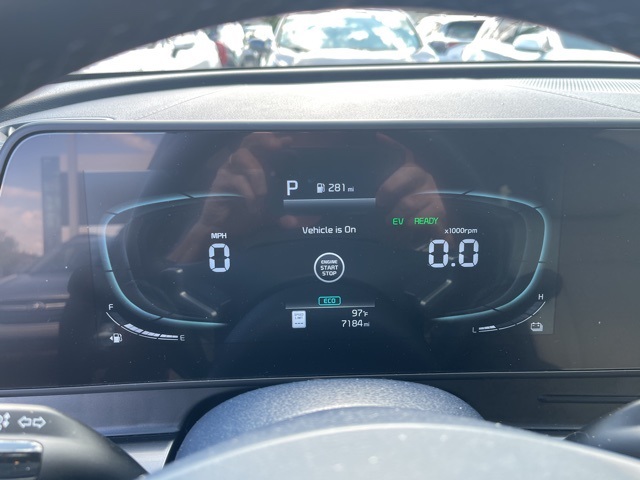 2025 Kia Sportage photo 7