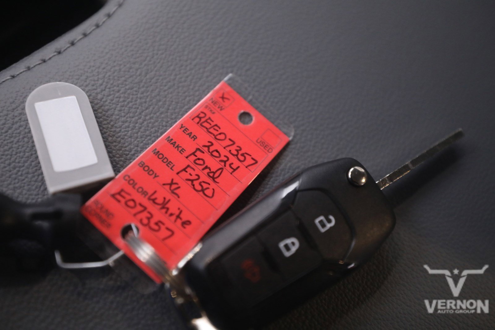 New 2024 Ford Super Duty F250 XL Crew Cab 4x4 Longbed REE07357