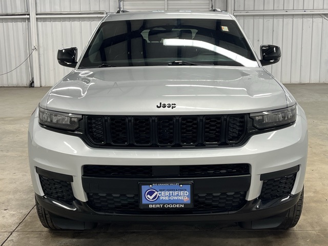 2023 Jeep Grand Cherokee Altitude photo 2