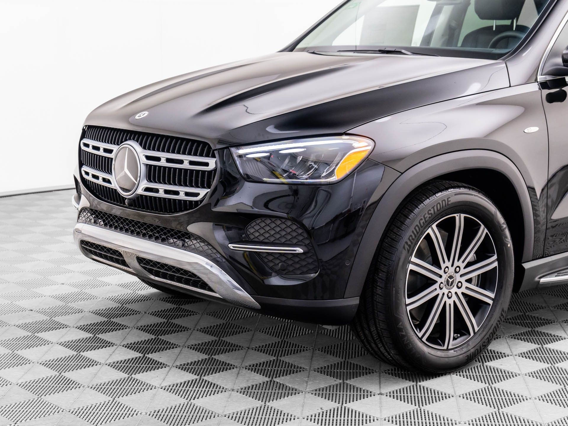 2025 Mercedes Benz GLE 450e 4MATIC photo 32