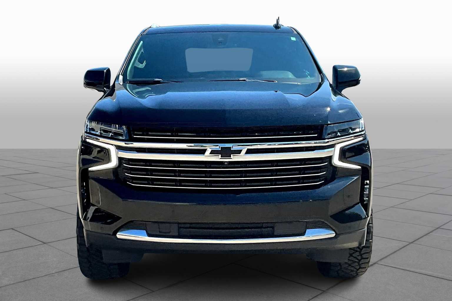 2021 Chevrolet Tahoe LT photo 2