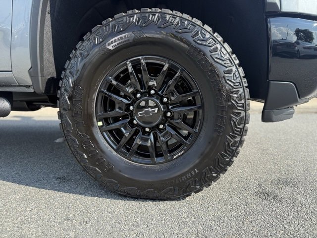 2025 Chevrolet Silverado 2500HD ZR2 photo 10