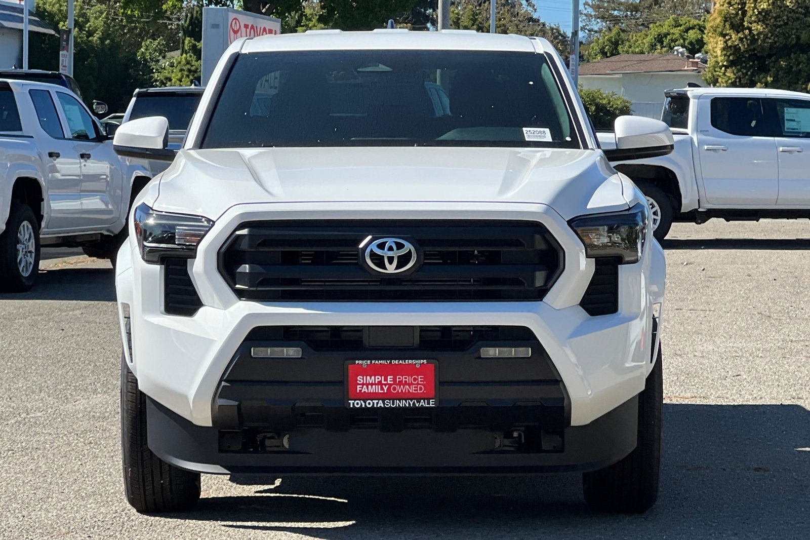 2025 Toyota Tacoma SR5 4x4 Double Cab photo 11