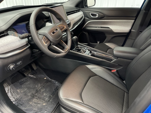 2024 Jeep Compass Latitude photo 14