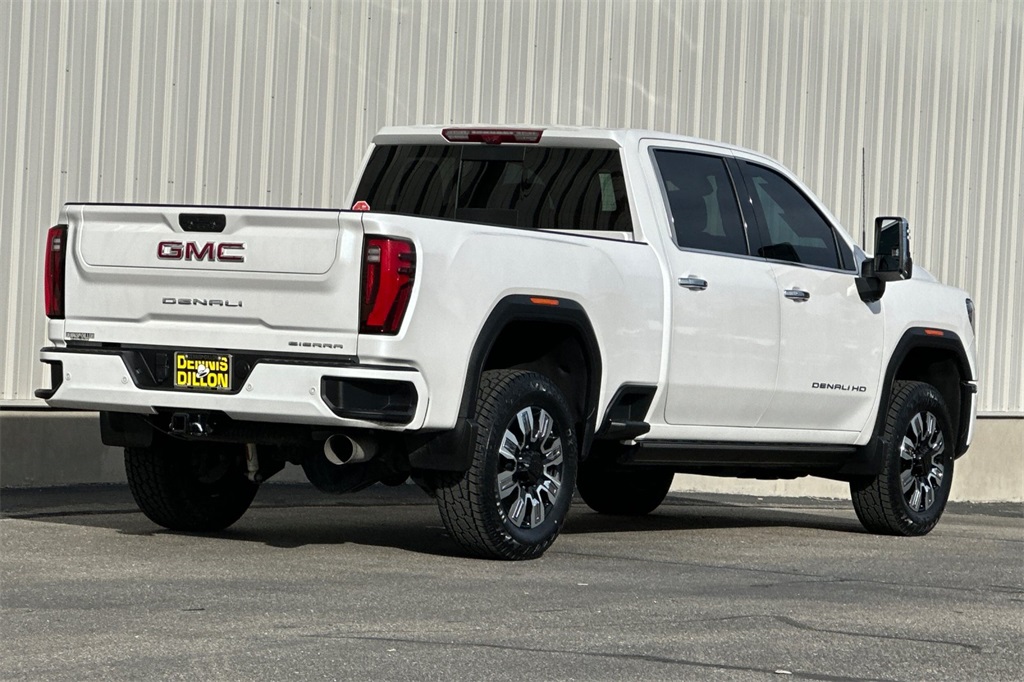 2024 Gmc Sierra 3500 HD Denali photo 4