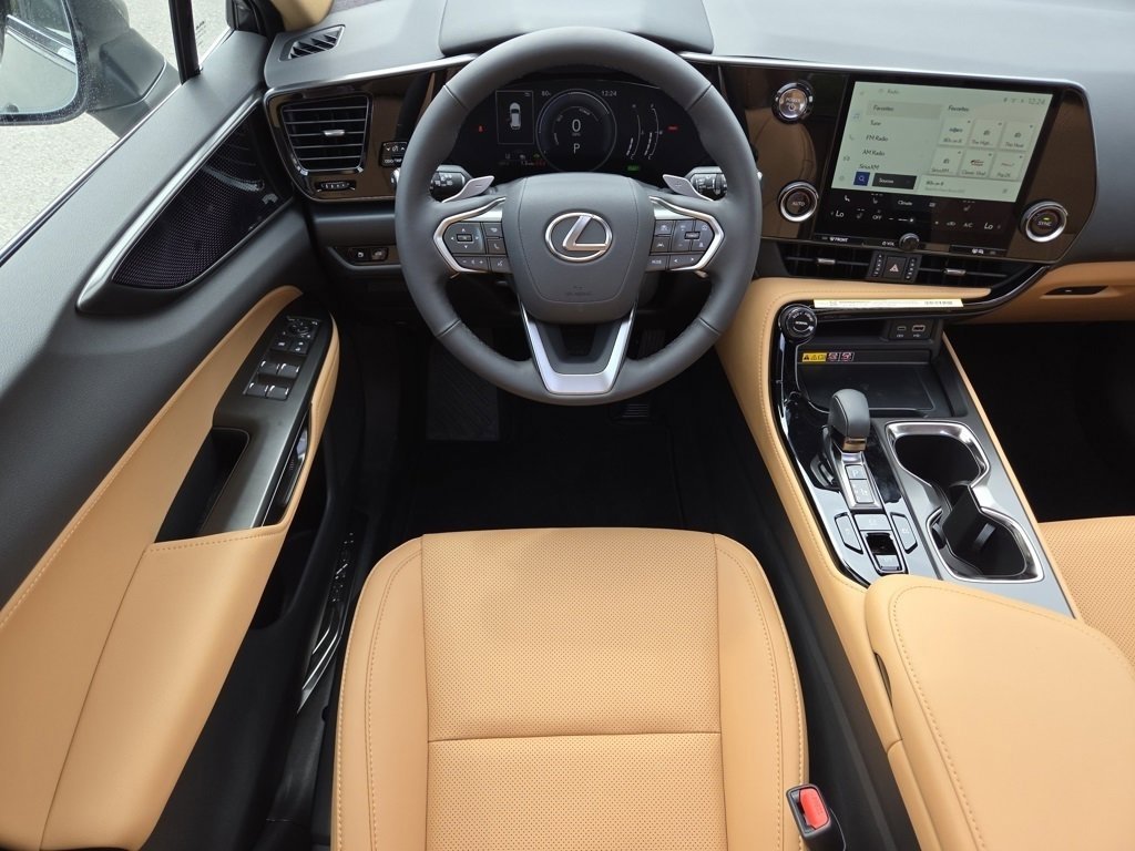 2026 Lexus NX 350h photo 4