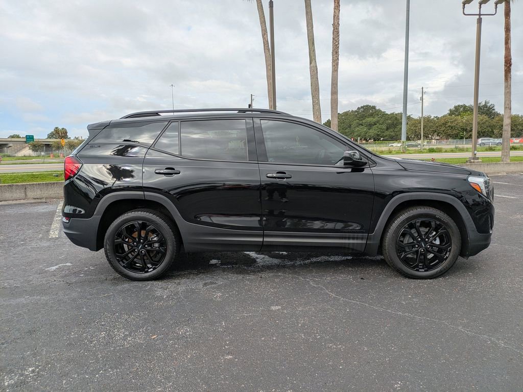 2021 Gmc Terrain SLE photo 3