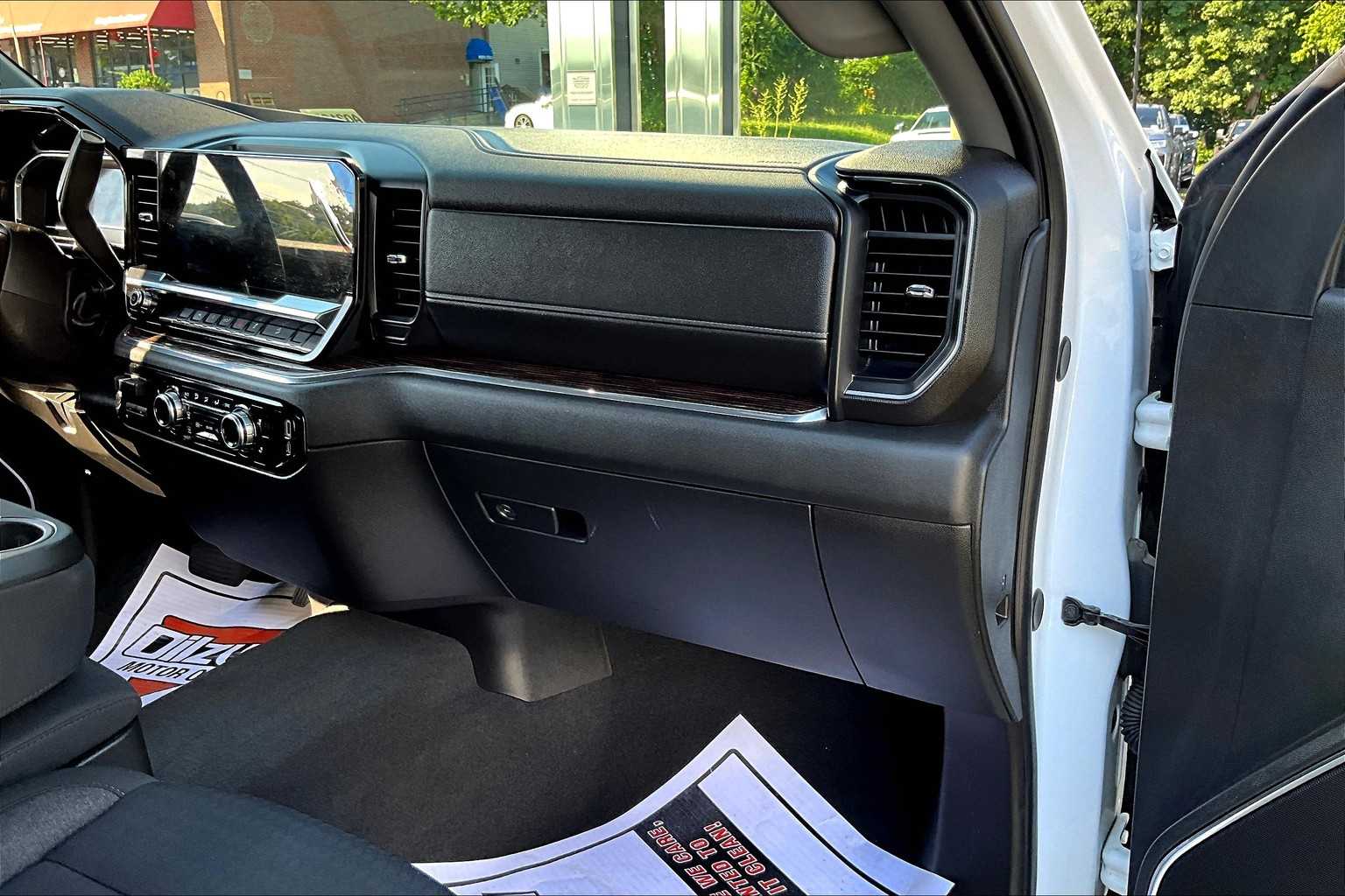 2024 Gmc Sierra 1500 Elevation photo 25