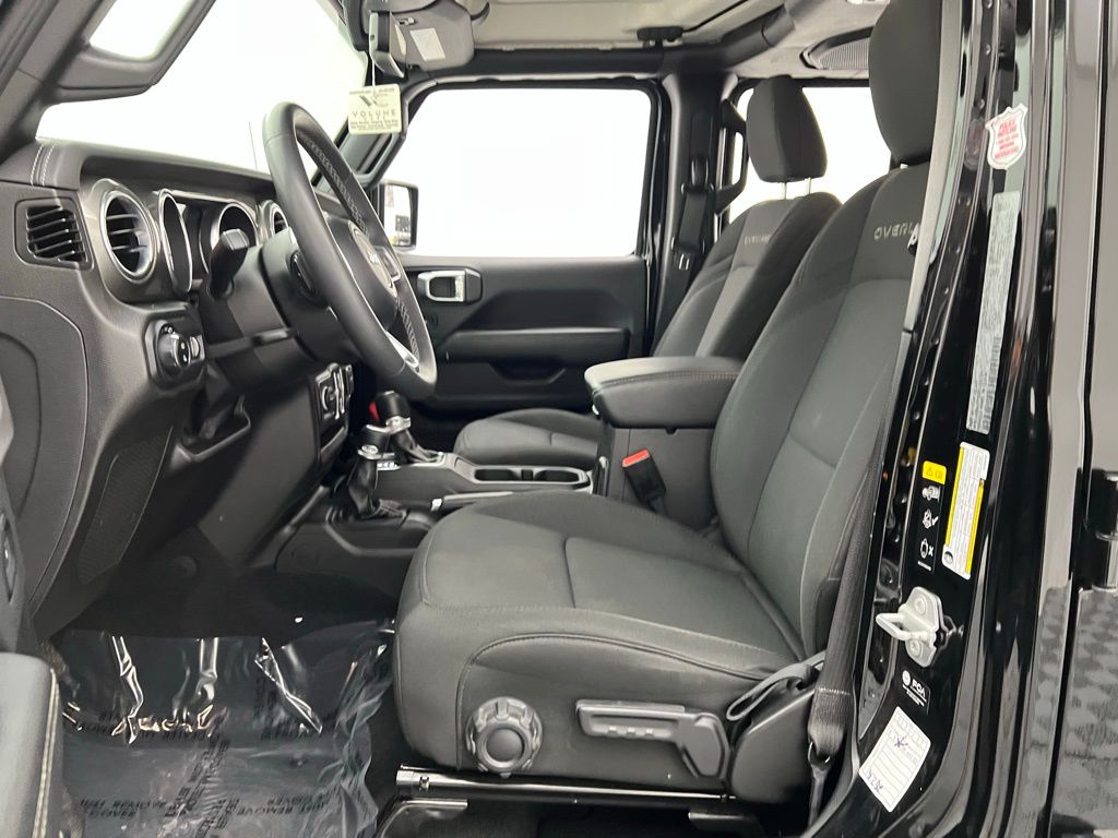 2023 Jeep Gladiator Overland photo 8